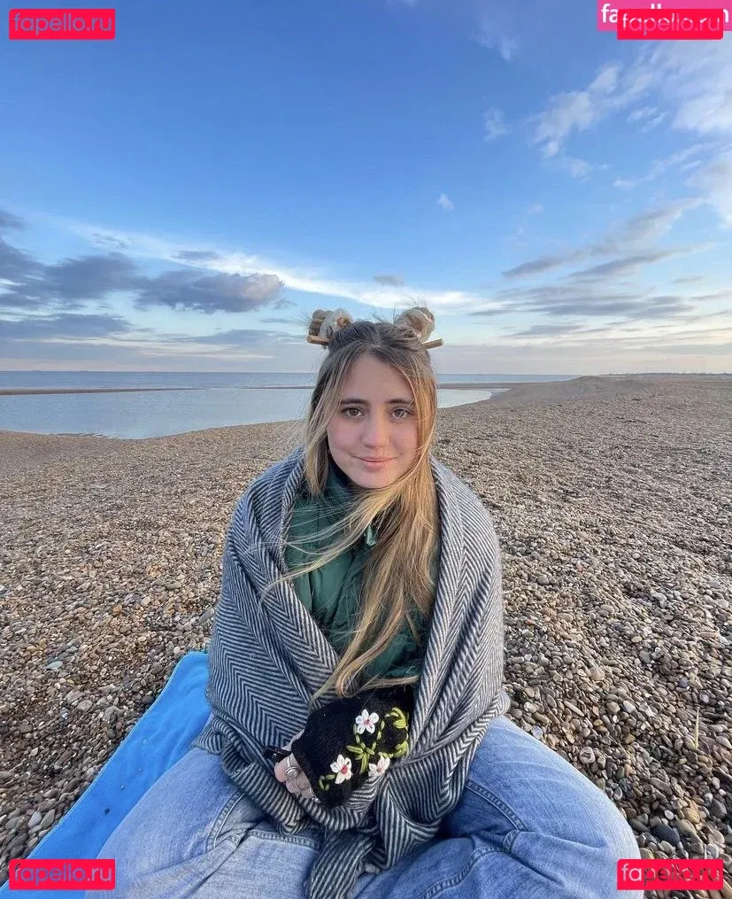 Lia Marie Johnson Onlyfans Photo Gallery 