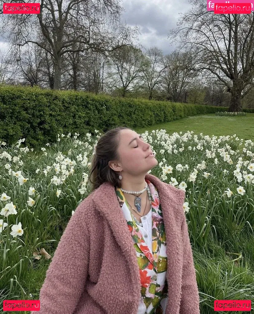 Lia Marie Johnson Onlyfans Photo Gallery 