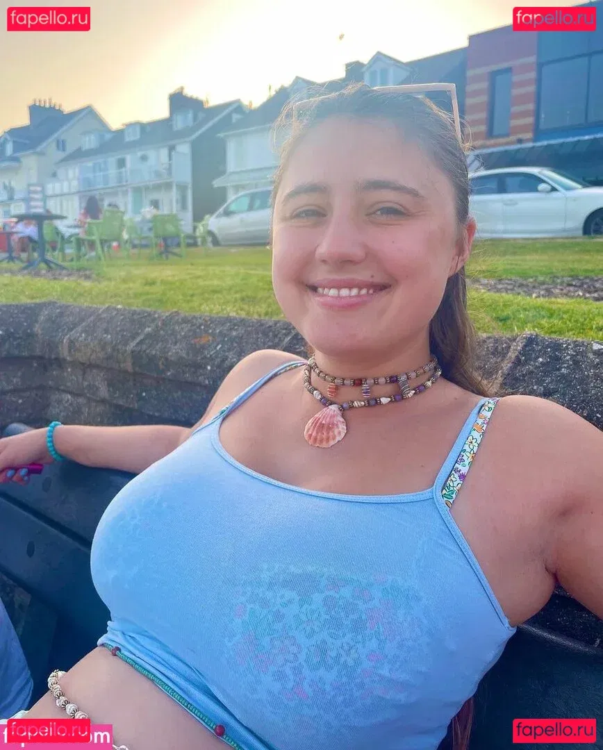 Lia Marie Johnson Onlyfans Photo Gallery 