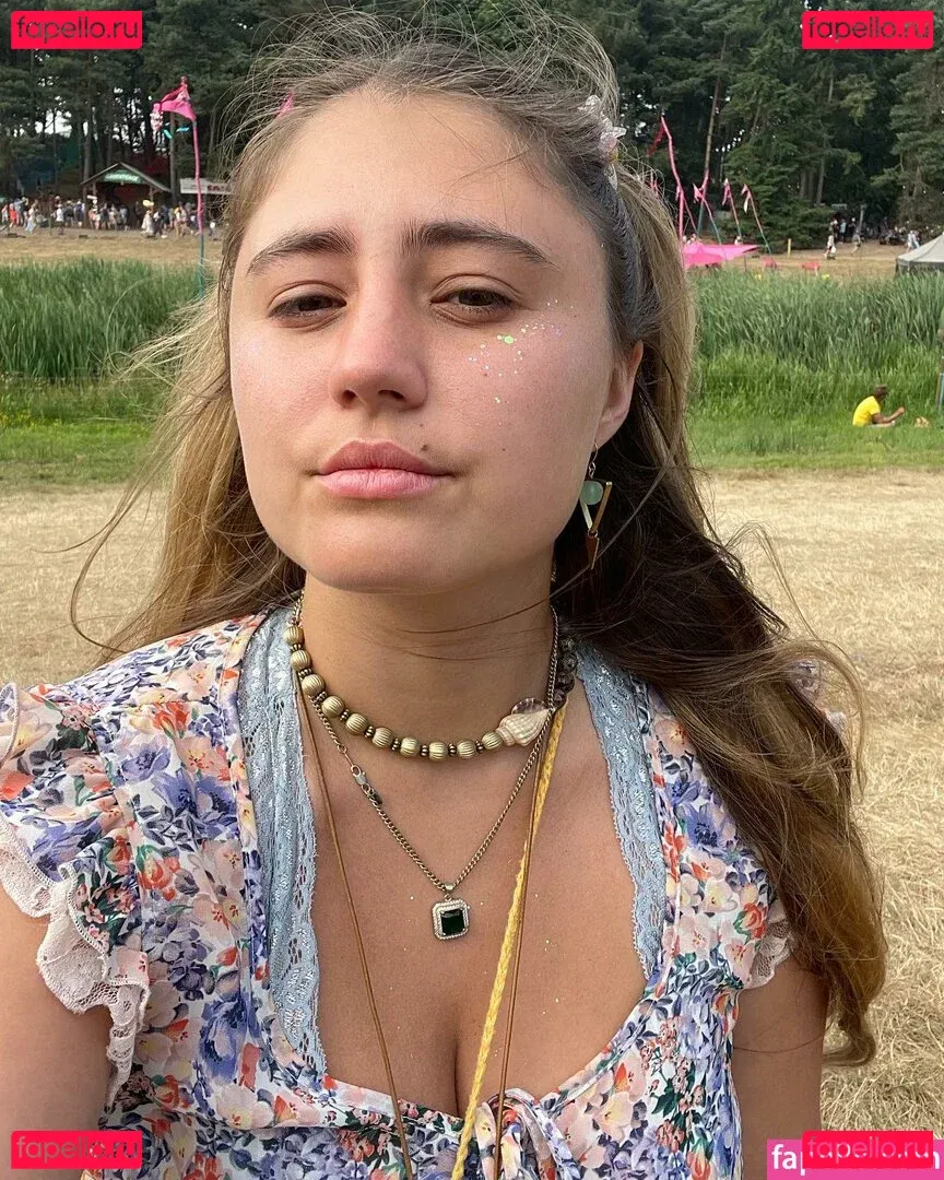 Lia Marie Johnson Onlyfans Photo Gallery 