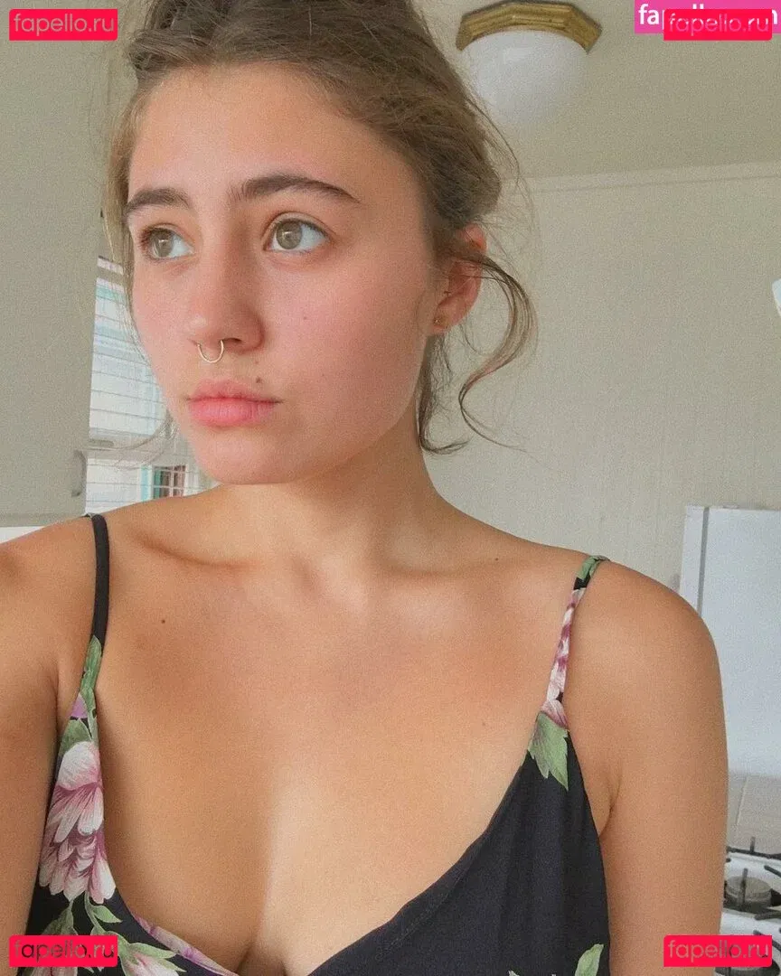 Lia Marie Johnson Onlyfans Photo Gallery 