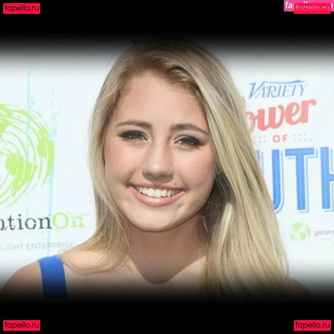 Lia Marie Johnson Onlyfans Photo Gallery 