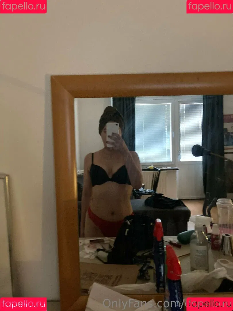 esmjone Onlyfans Photo Gallery 