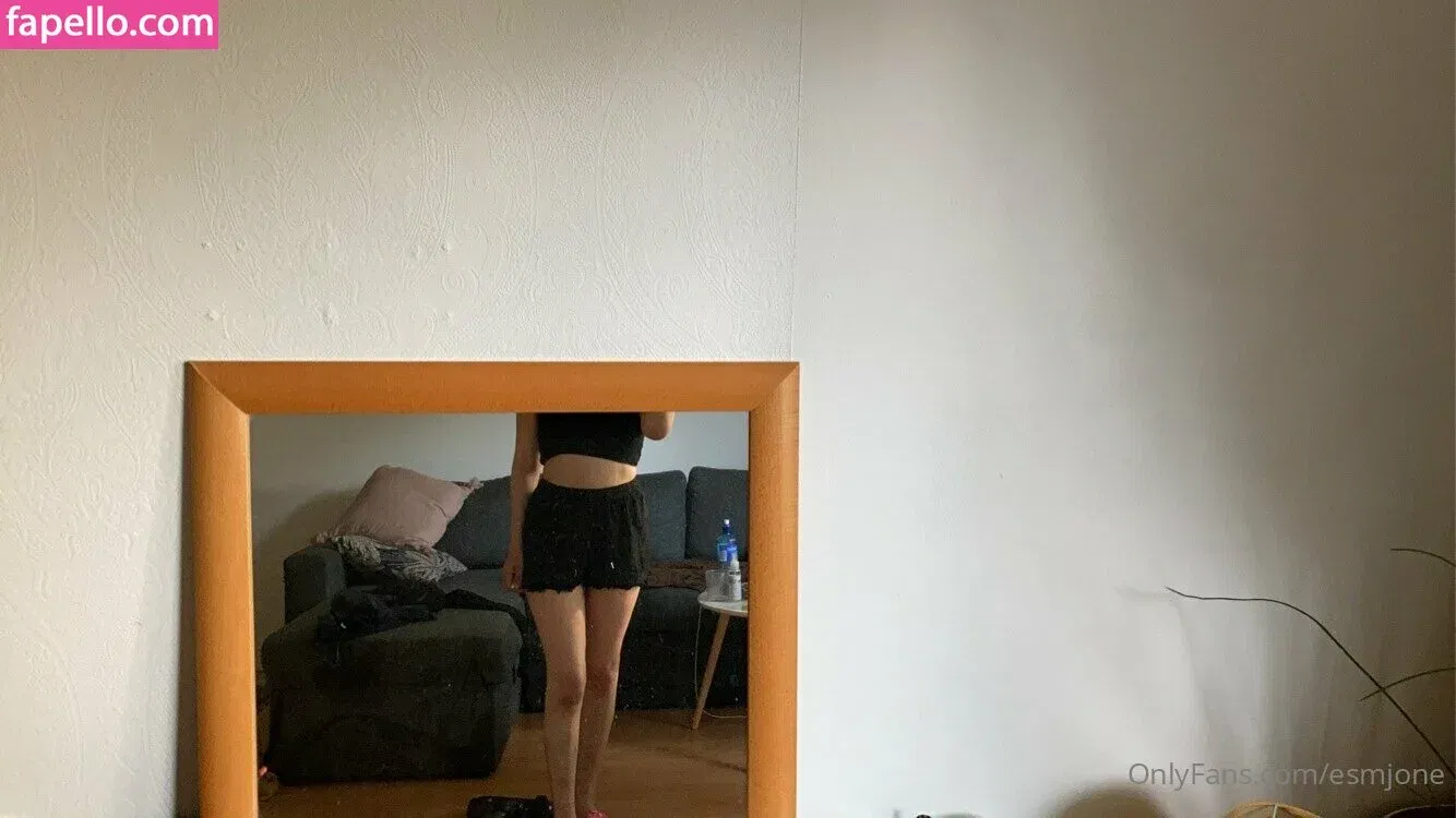 esmjone Onlyfans Photo Gallery 
