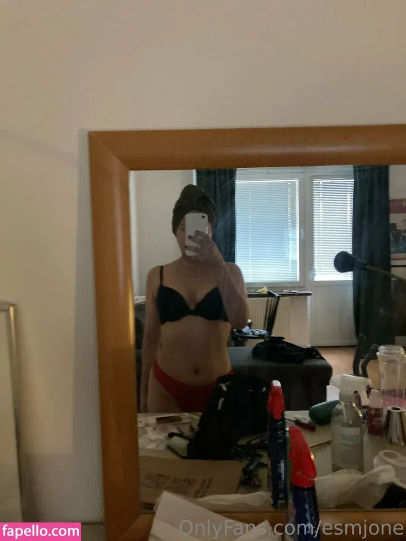 esmjone Onlyfans Photo Gallery 