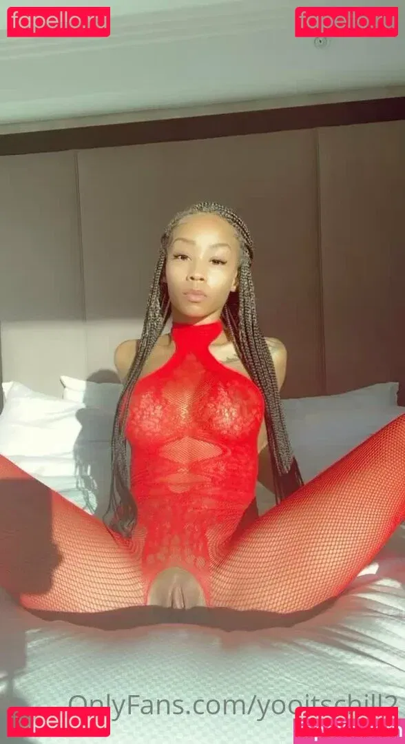 YooItsChill Onlyfans Photo Gallery 