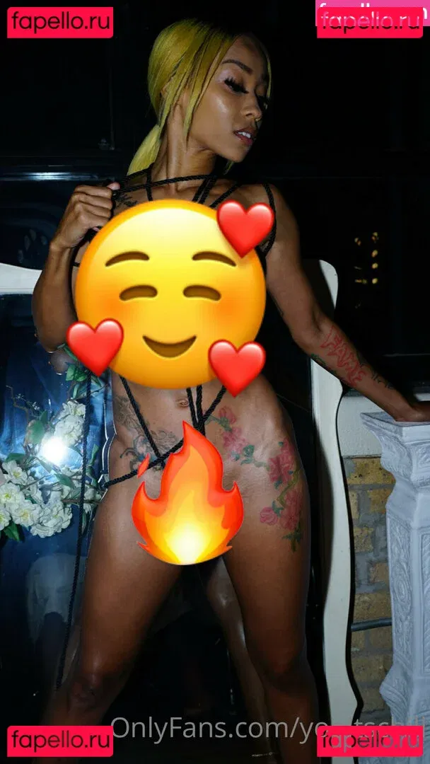 YooItsChill Onlyfans Photo Gallery 