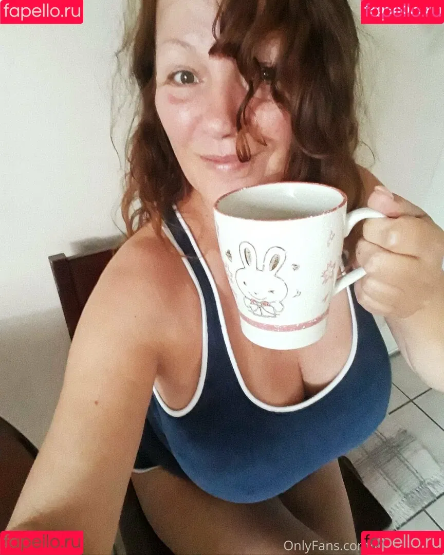 Julie K. Smith Onlyfans Photo Gallery 