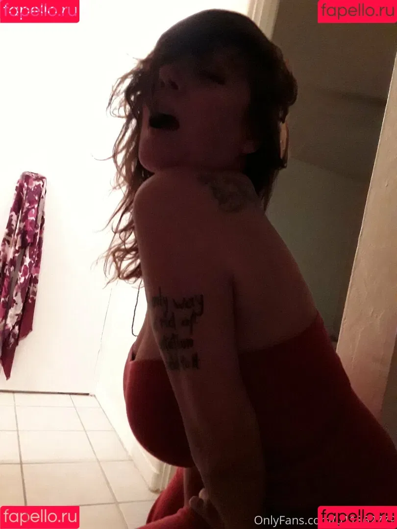 Julie K. Smith Onlyfans Photo Gallery 