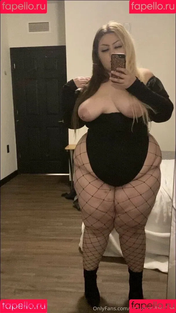 fatassgoddessfree Onlyfans Photo Gallery 
