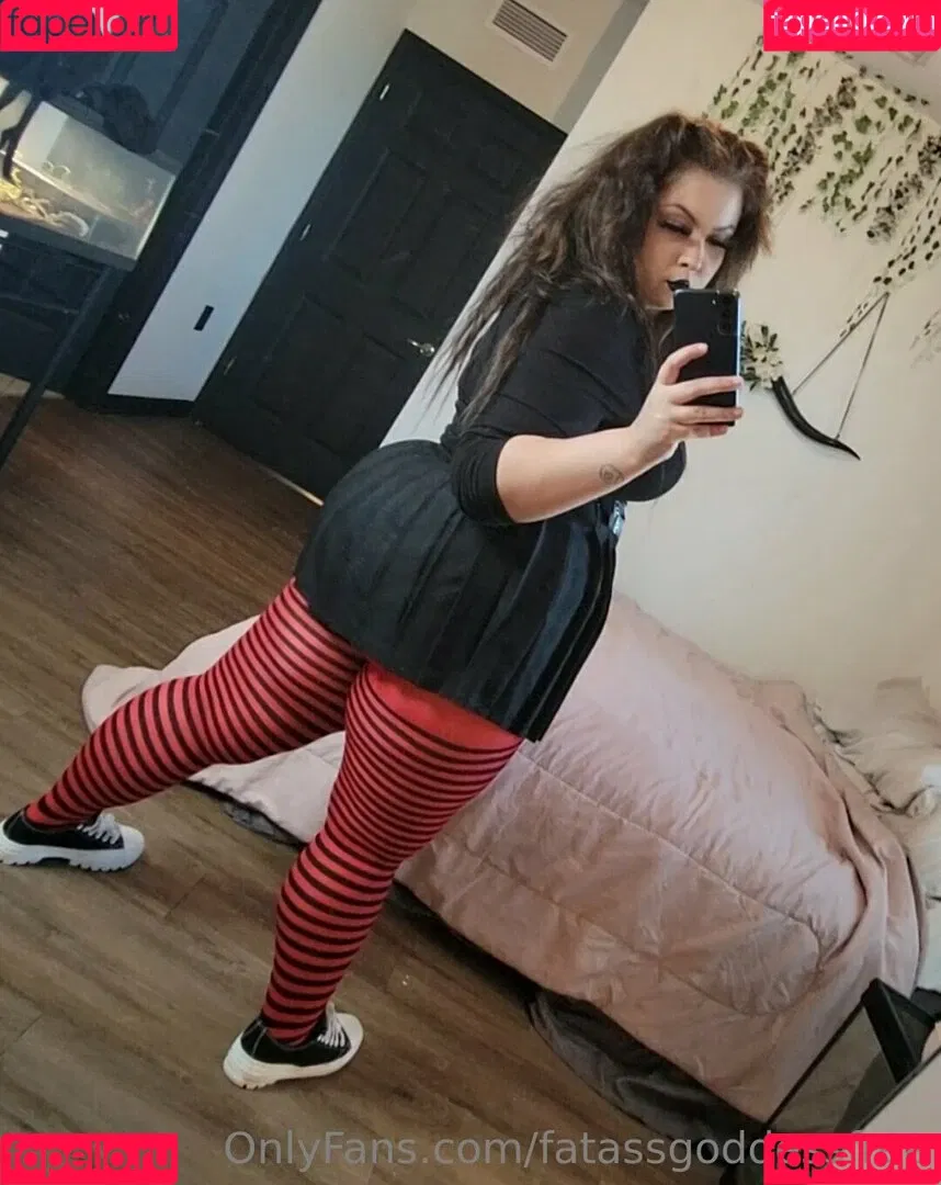 fatassgoddessfree Onlyfans Photo Gallery 