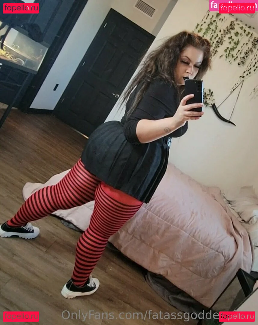fatassgoddessfree Onlyfans Photo Gallery 
