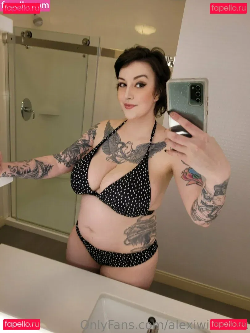 alexiwildexxx Onlyfans Photo Gallery 