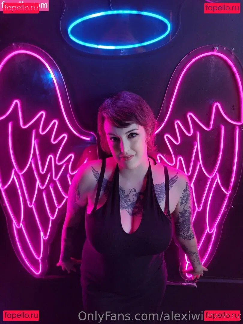alexiwildexxx Onlyfans Photo Gallery 