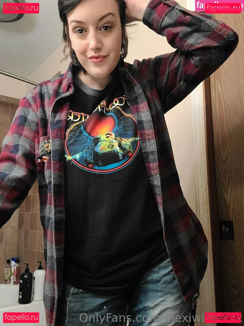 alexiwildexxx Onlyfans Photo Gallery 