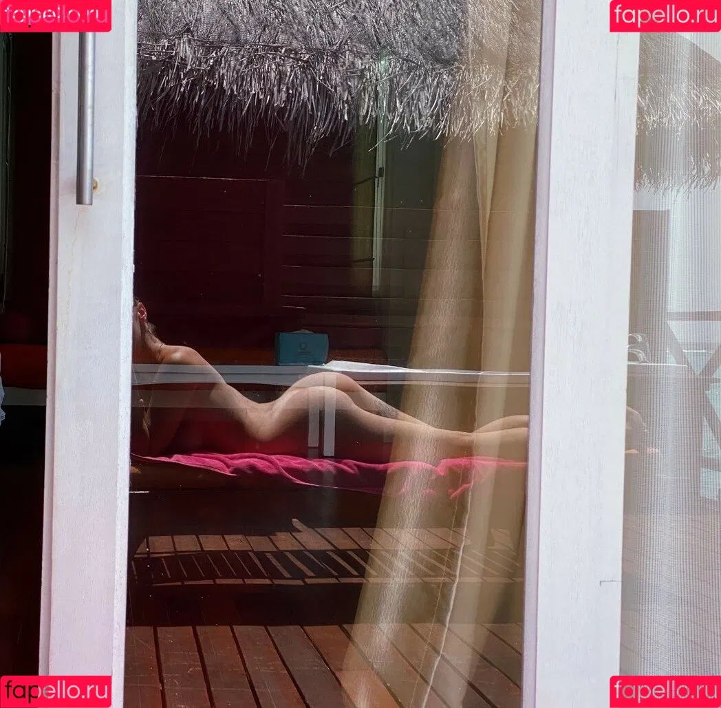 Mary Nabokova Onlyfans Photo Gallery 