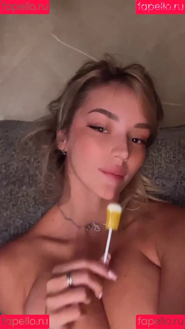 Mary Nabokova Onlyfans Photo Gallery 