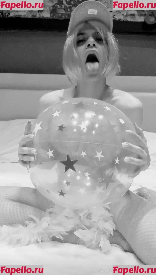 conamorlili Onlyfans Photo Gallery 