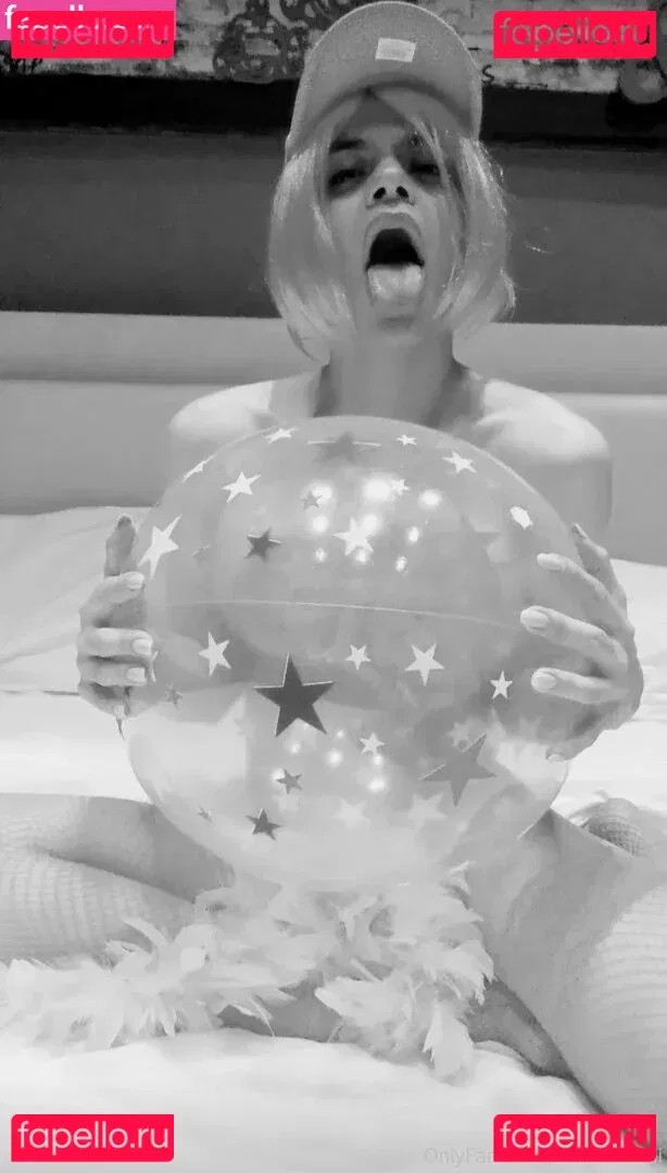 conamorlili Onlyfans Photo Gallery 