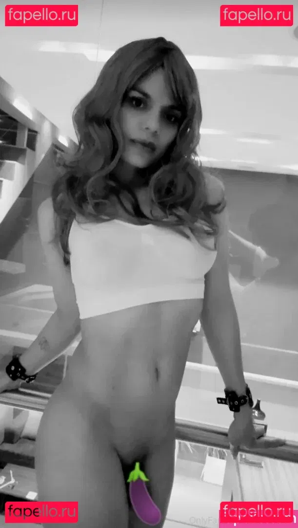 conamorlili Onlyfans Photo Gallery 