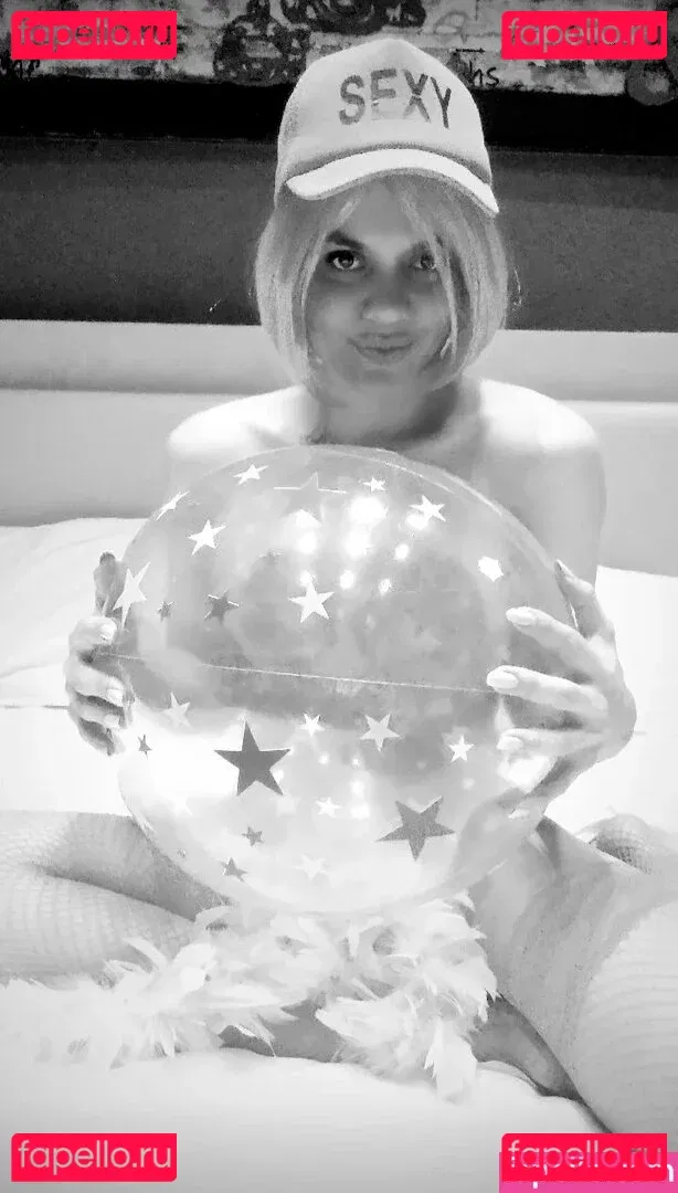 conamorlili Onlyfans Photo Gallery 