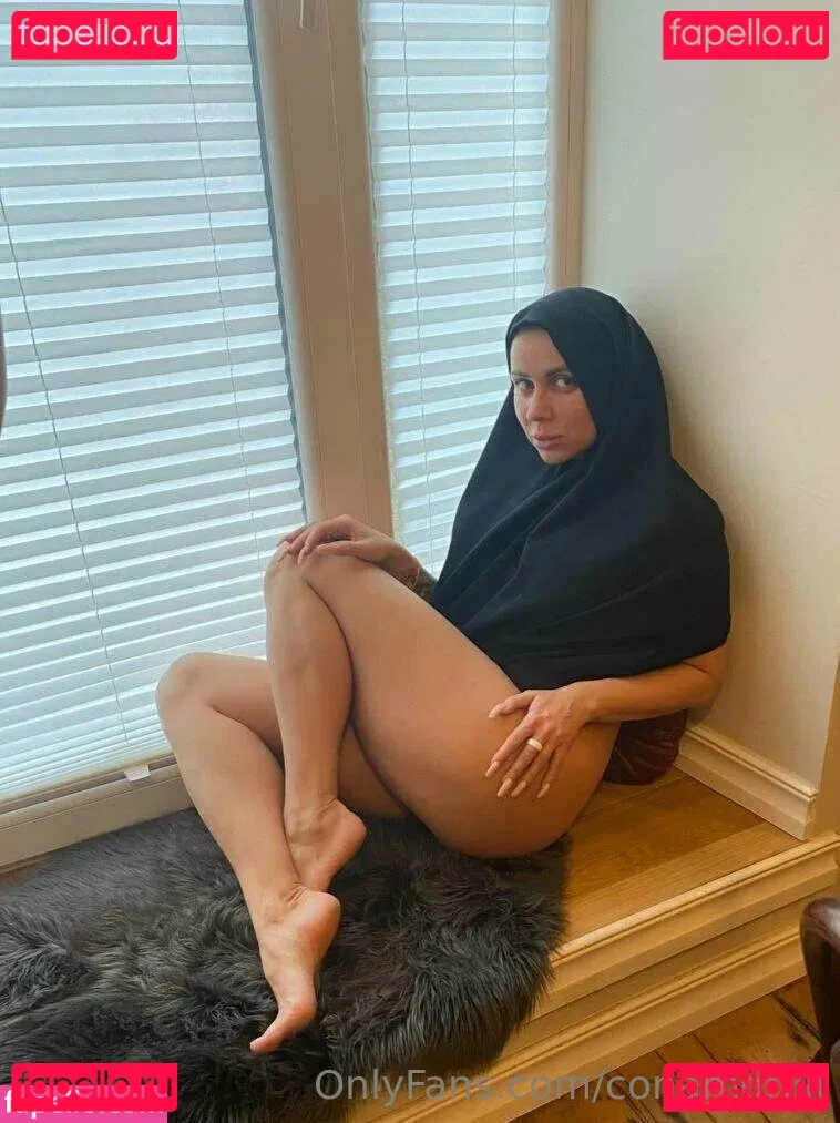 conamorlili Onlyfans Photo Gallery 