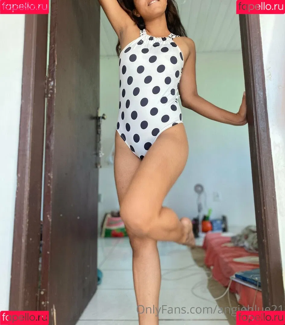 Angieblue21 Onlyfans Photo Gallery 