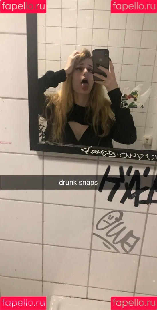snakefoxbox Onlyfans Photo Gallery 