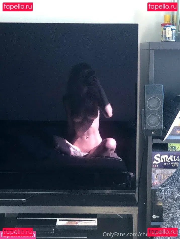 snakefoxbox Onlyfans Photo Gallery 