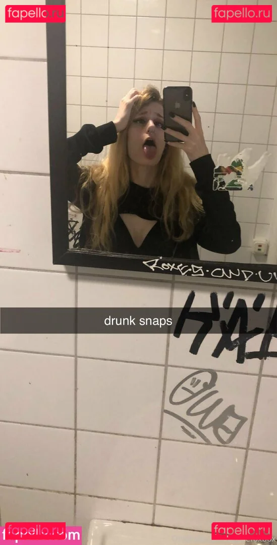 snakefoxbox Onlyfans Photo Gallery 