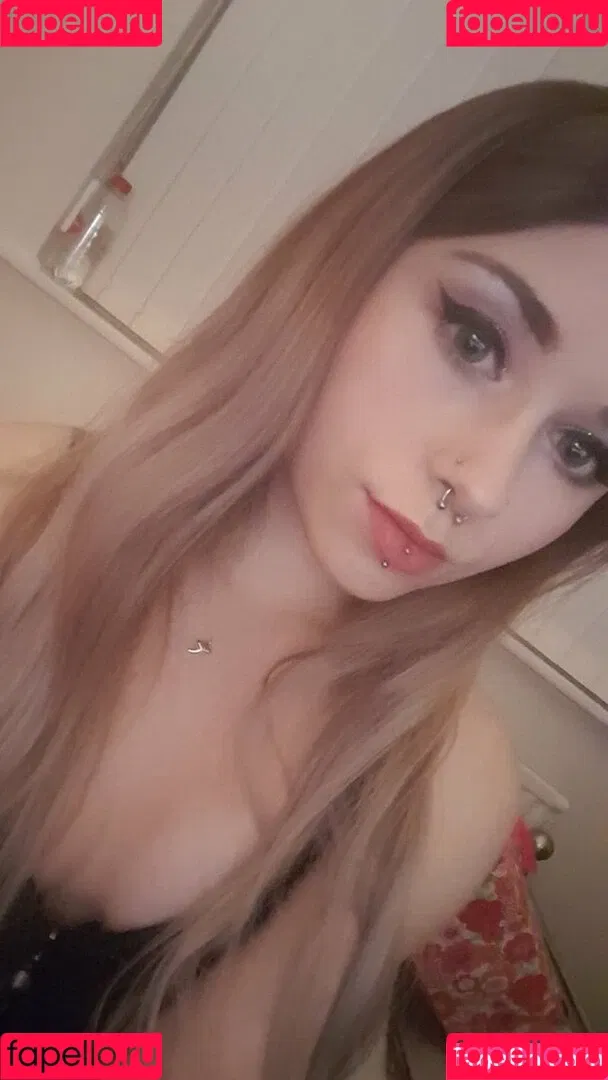 Lunar.xo Onlyfans Photo Gallery 