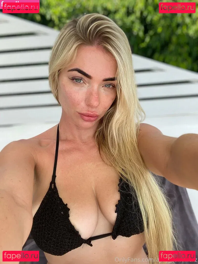 yogatrainer Onlyfans Photo Gallery 