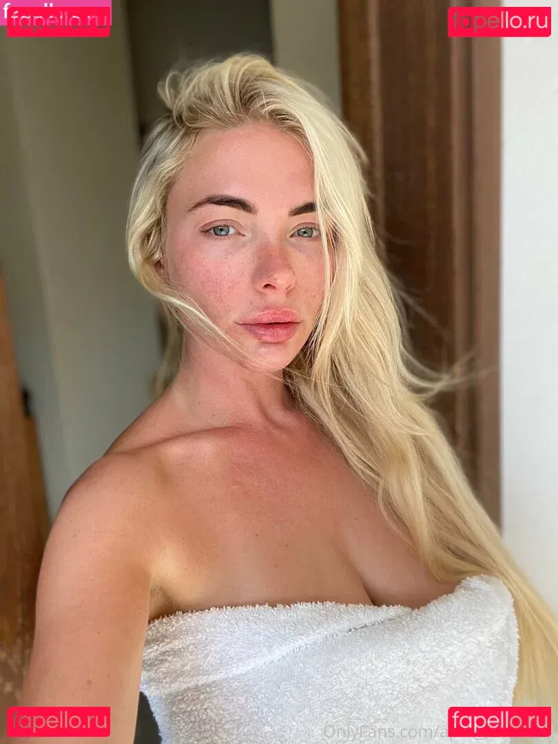 yogatrainer Onlyfans Photo Gallery 