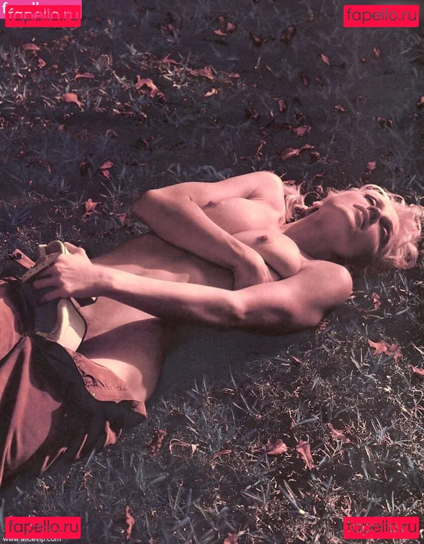 Madonna Onlyfans Photo Gallery 