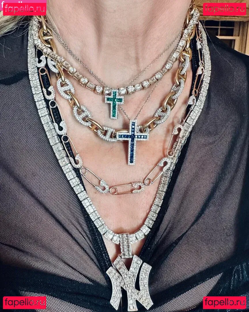 Madonna Onlyfans Photo Gallery 