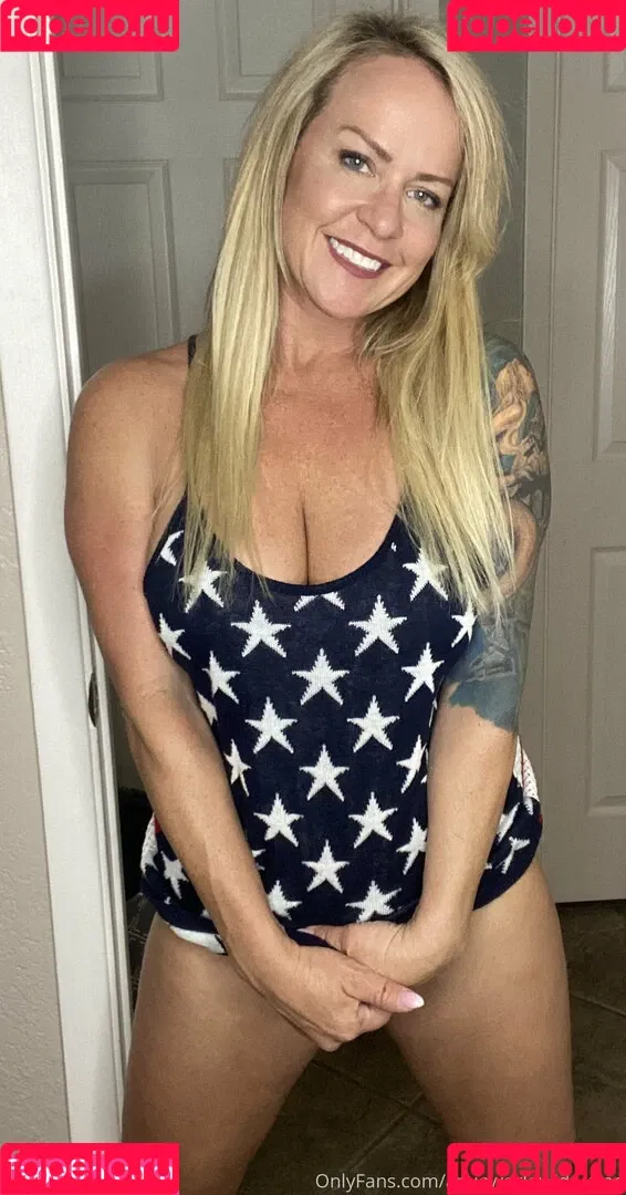 amieworldwide_free Onlyfans Photo Gallery 