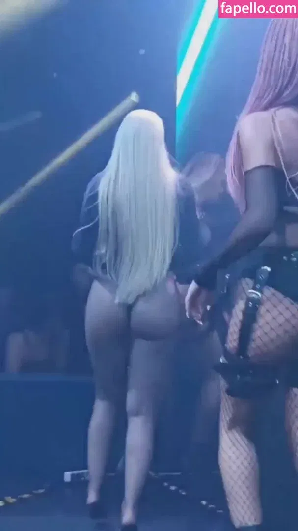 Jelena Karleusa Onlyfans Photo Gallery 