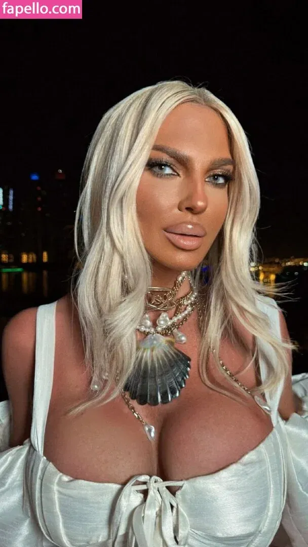 Jelena Karleusa Onlyfans Photo Gallery 