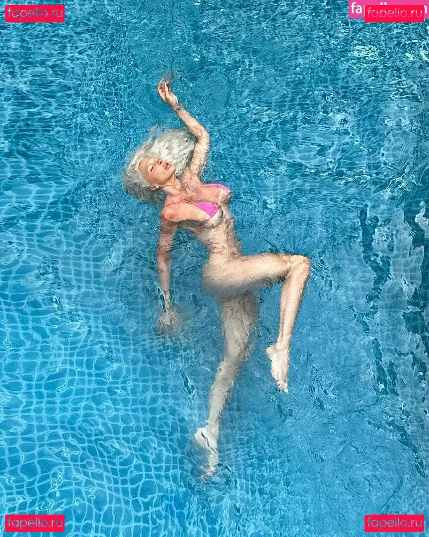 Jelena Karleusa Onlyfans Photo Gallery 
