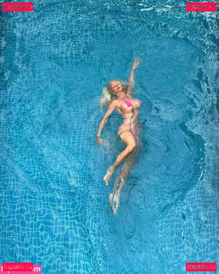 Jelena Karleusa Onlyfans Photo Gallery 