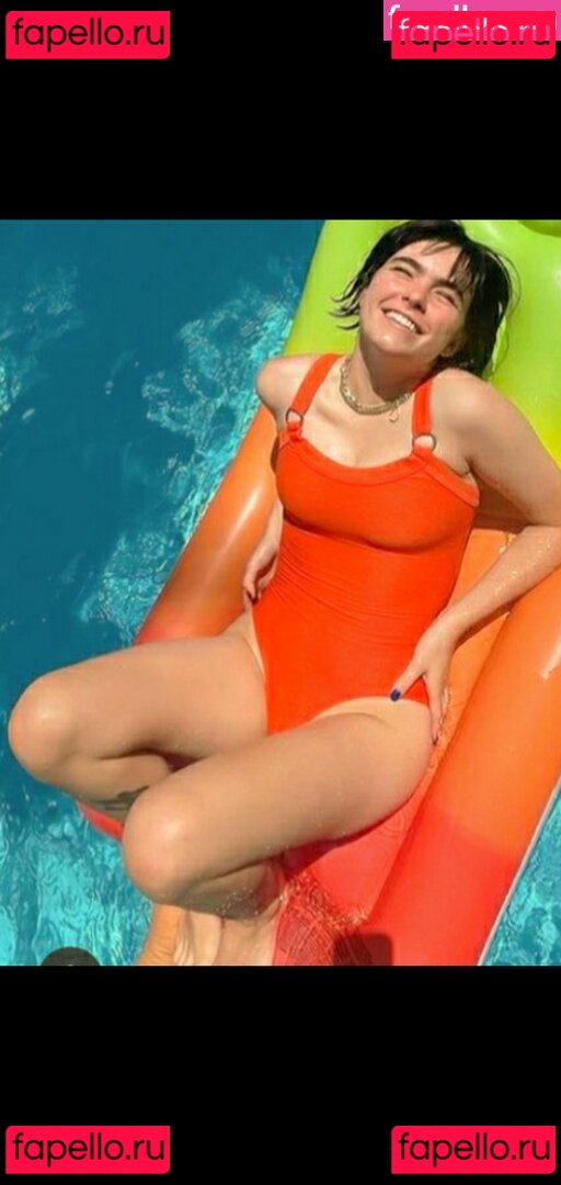 Benee Nude Onlyfans Photo 31