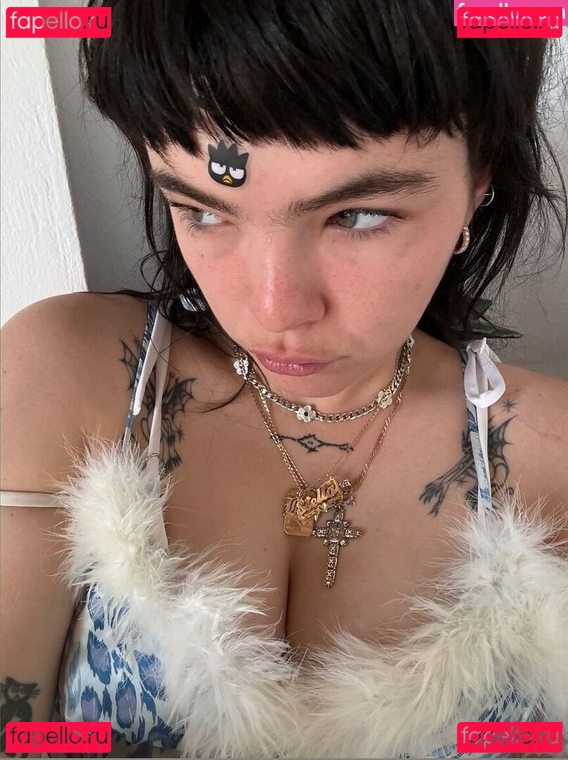 Benee Nude Onlyfans Photo 27