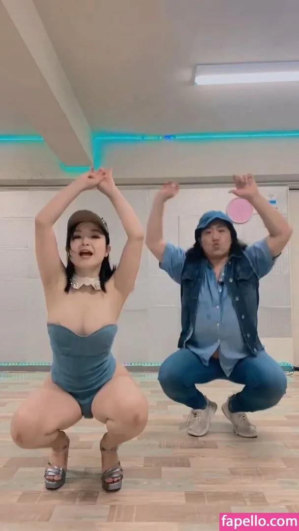 Childish Lina Onlyfans Photo Gallery 