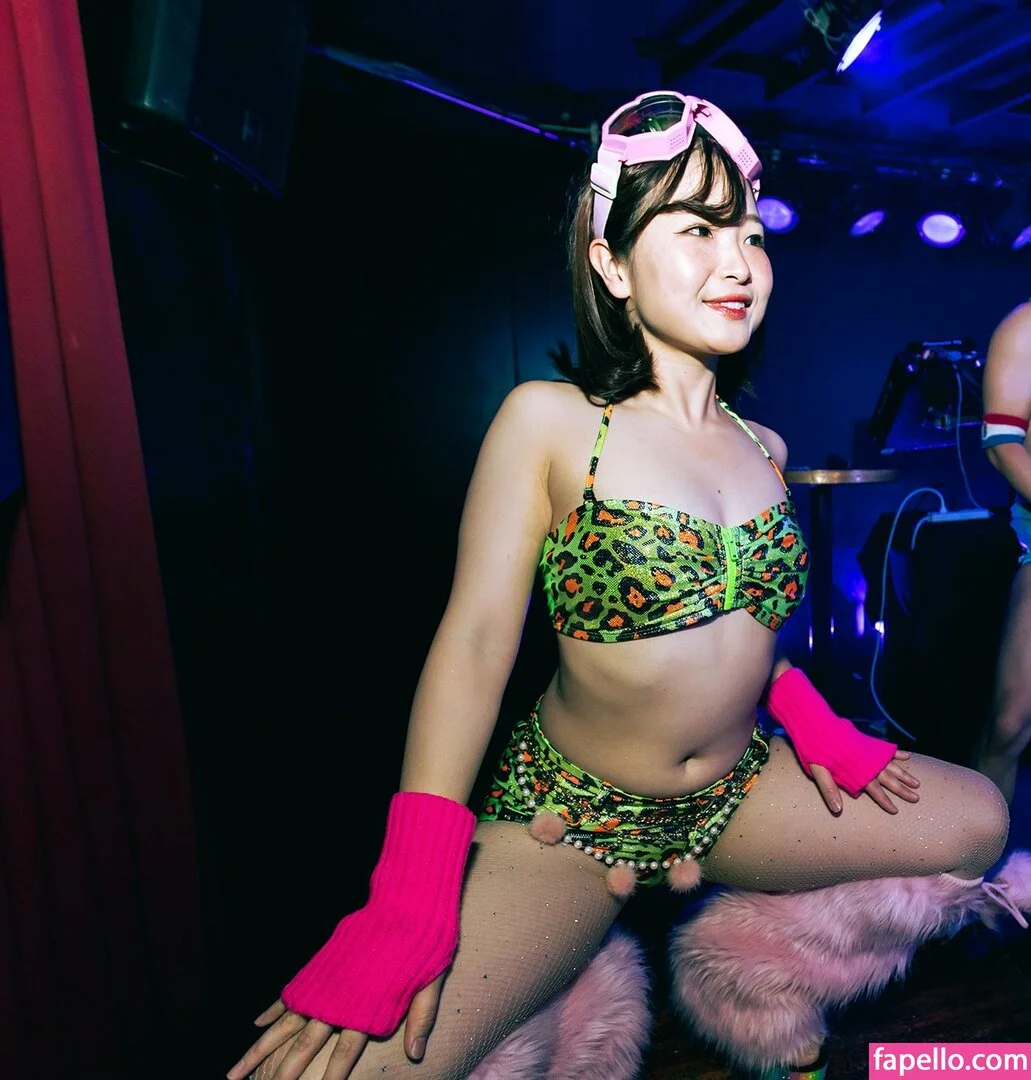 Childish Lina Onlyfans Photo Gallery 