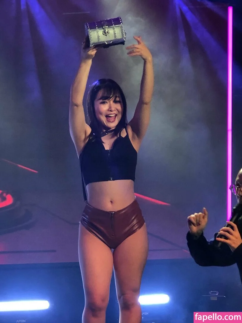 Childish Lina Onlyfans Photo Gallery 