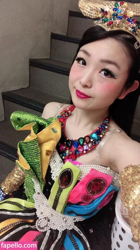 Childish Lina Onlyfans Photo Gallery 