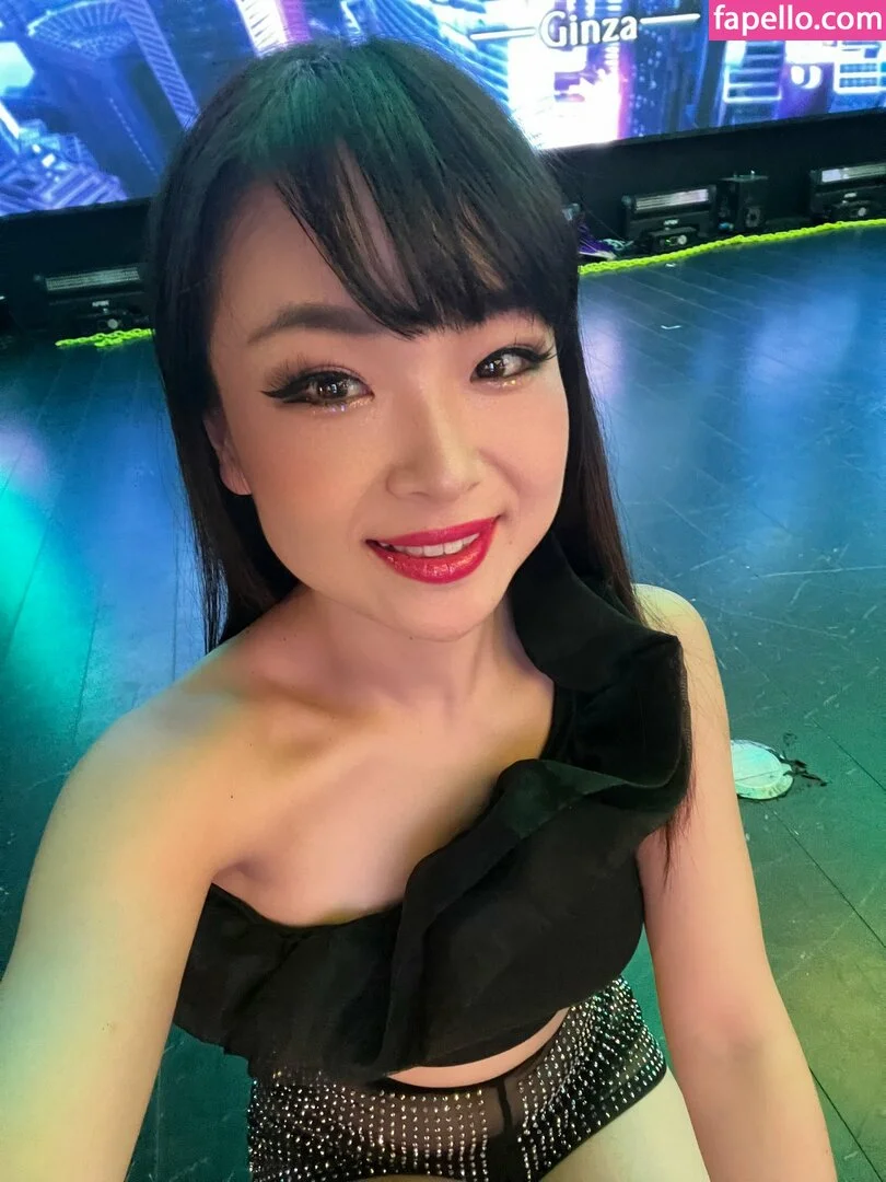 Childish Lina Onlyfans Photo Gallery 