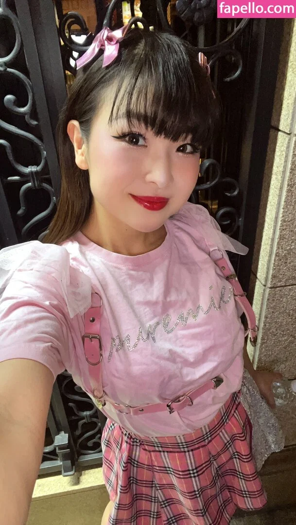 Childish Lina Onlyfans Photo Gallery 