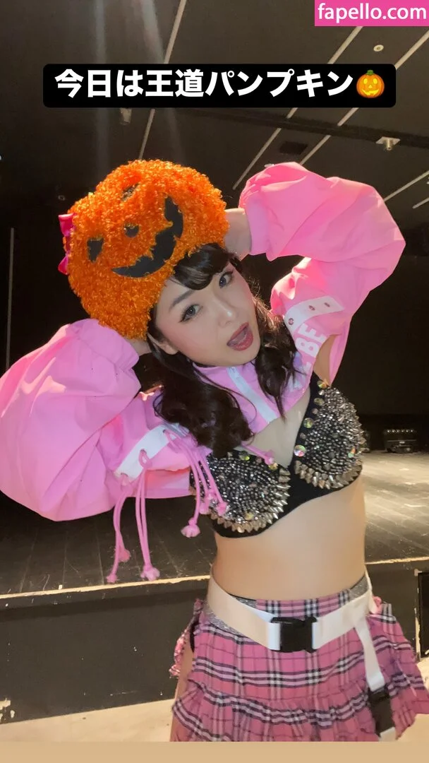 Childish Lina Onlyfans Photo Gallery 