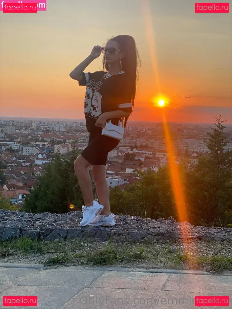 emmietinker Onlyfans Photo Gallery 